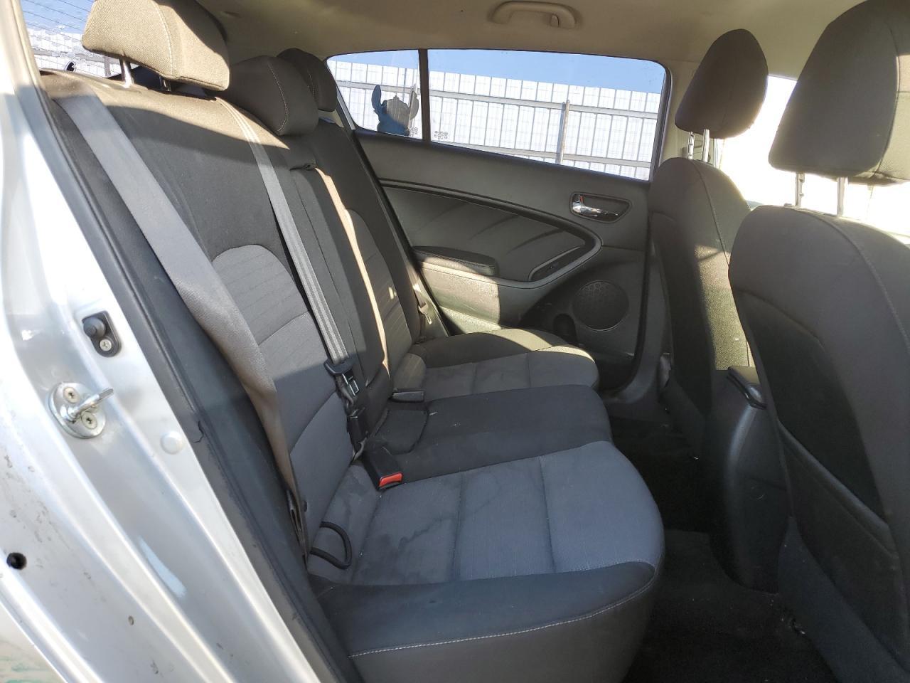 2016 KIA FORTE
