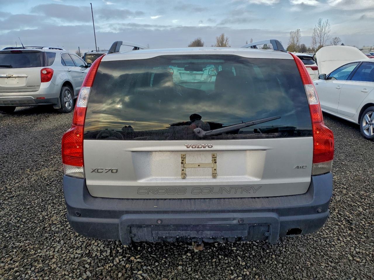 2006 VOLVO XC70