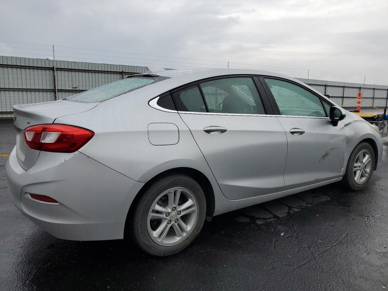 2016 CHEVROLET CRUZE