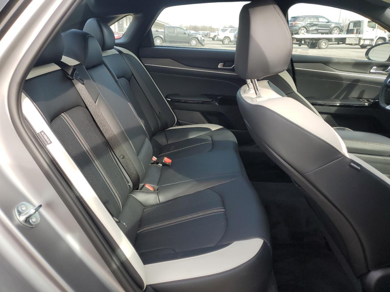 2025 KIA K5
