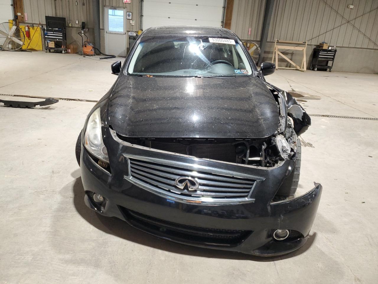 2013 INFINITI G37
