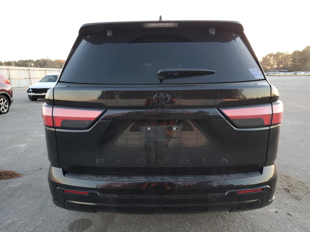 2024 TOYOTA Sequoia