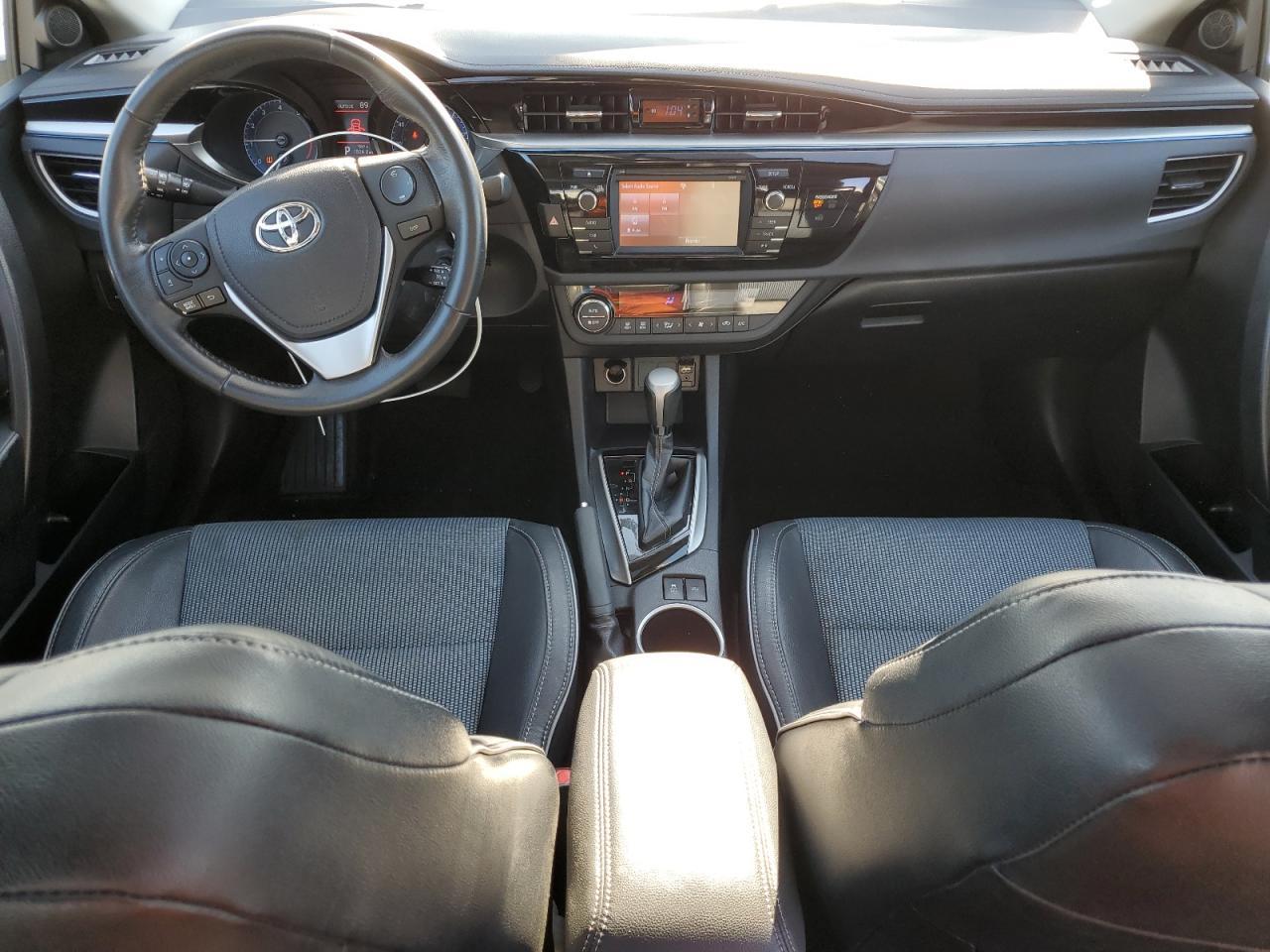 2016 TOYOTA COROLLA