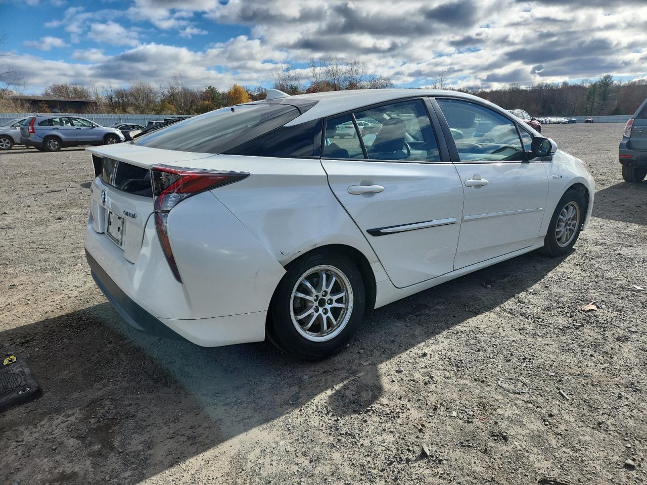 2016 TOYOTA PRIUS