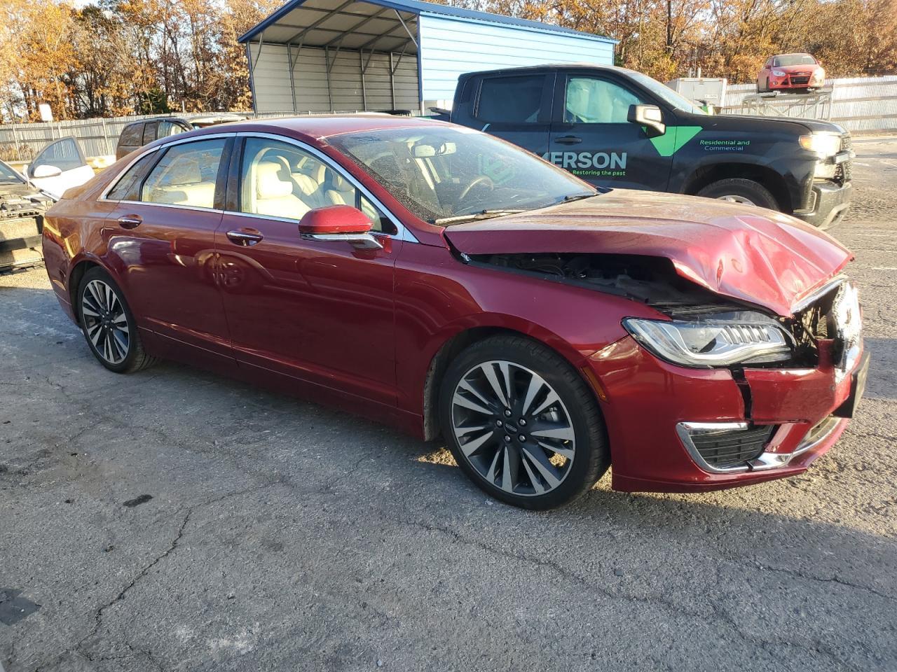 2017 LINCOLN MKZ