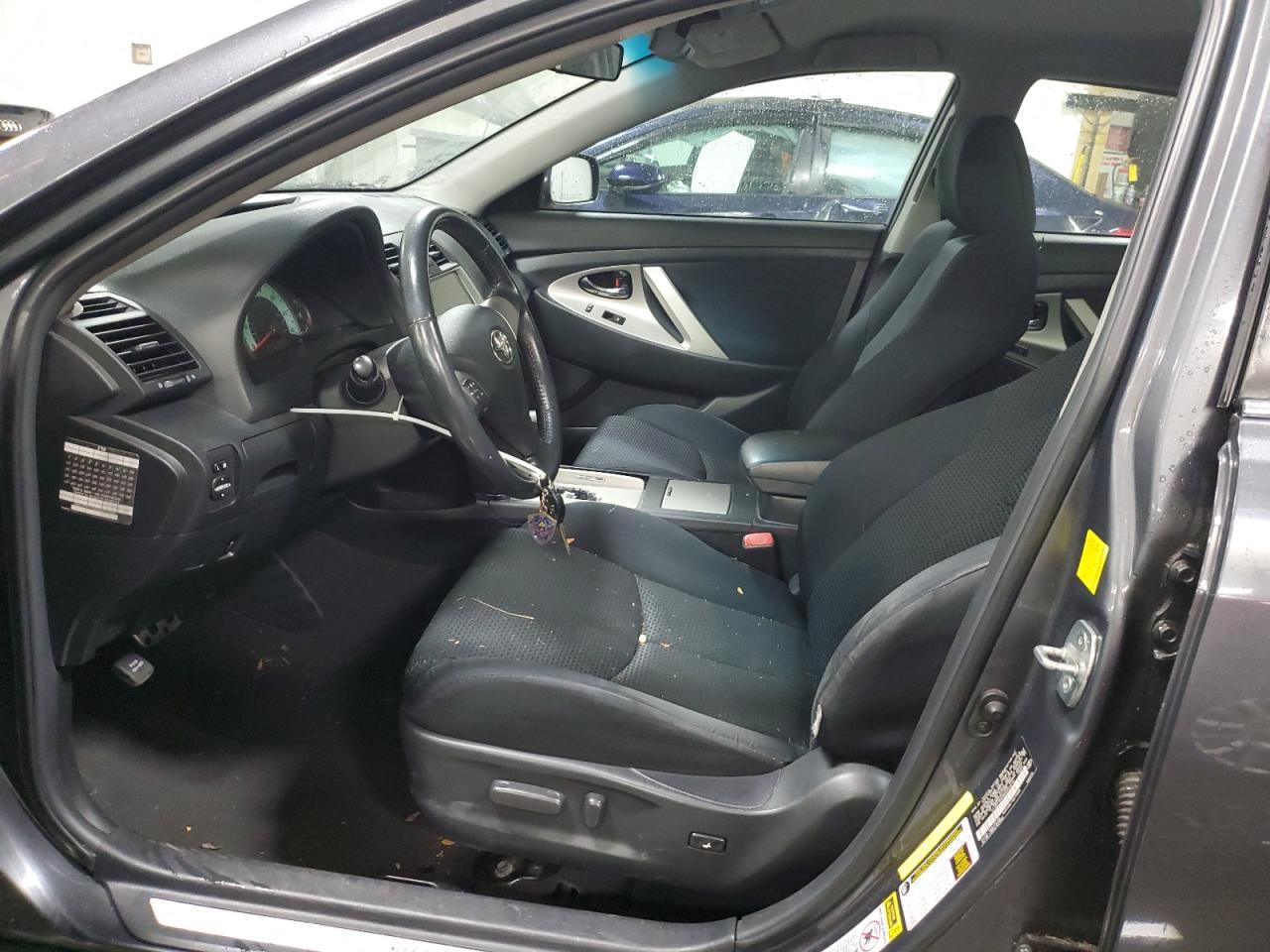 2011 TOYOTA CAMRY