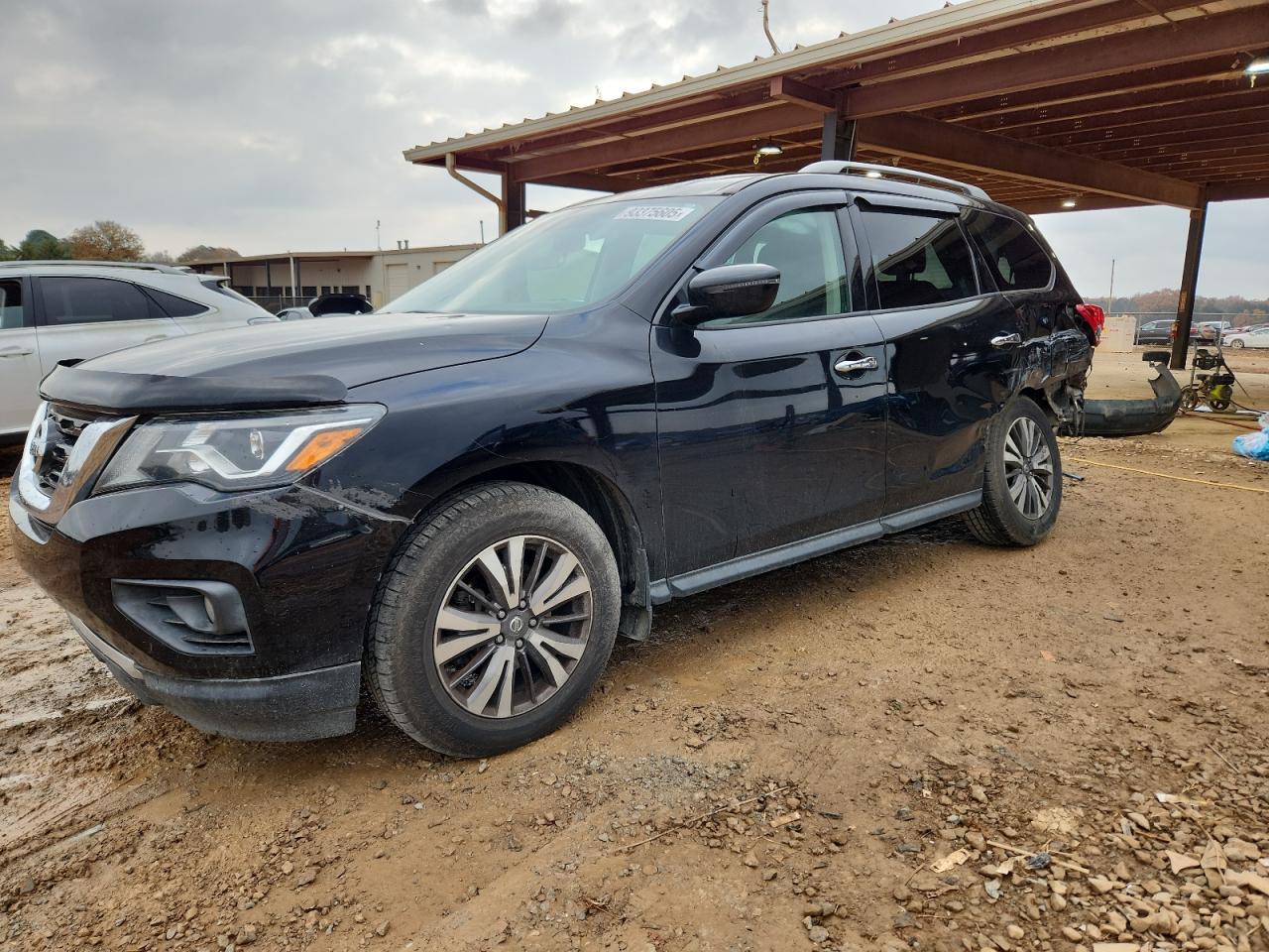 2017 NISSAN PATHFINDER