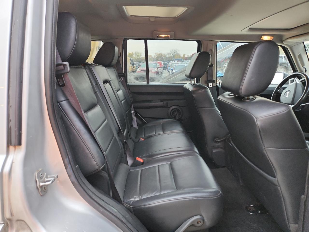 2008 JEEP Commander