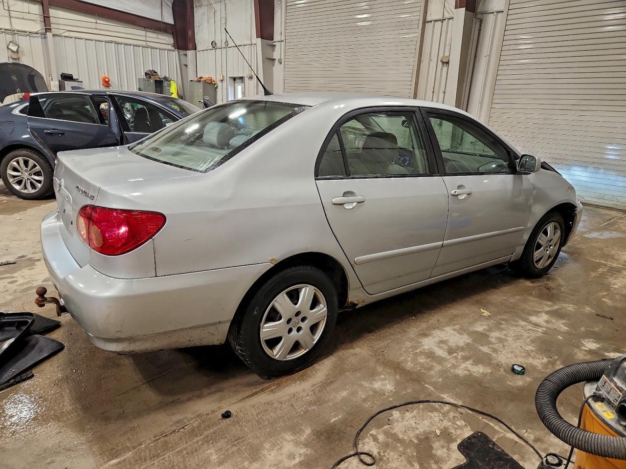 2005 TOYOTA COROLLA