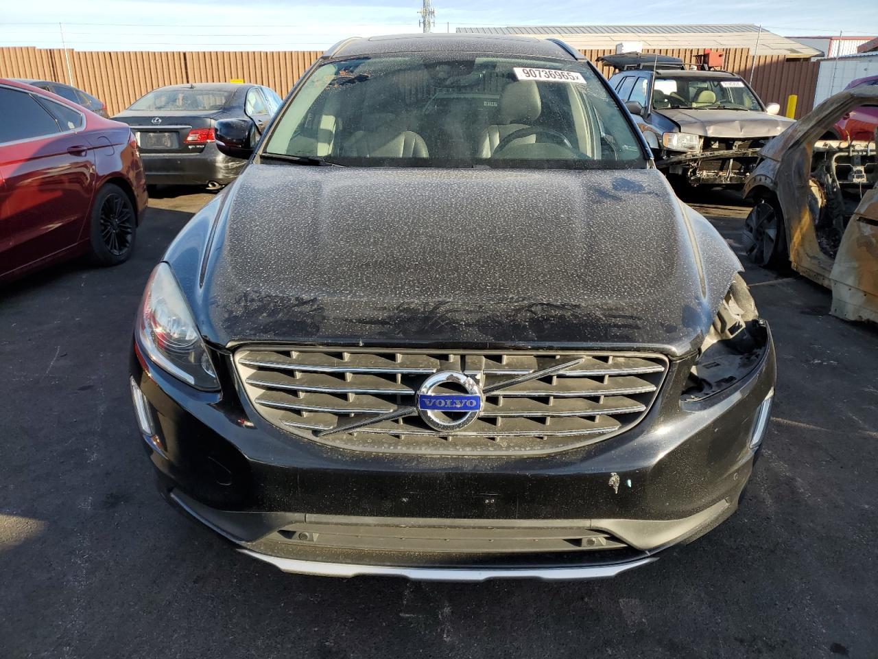 2015 VOLVO XC60