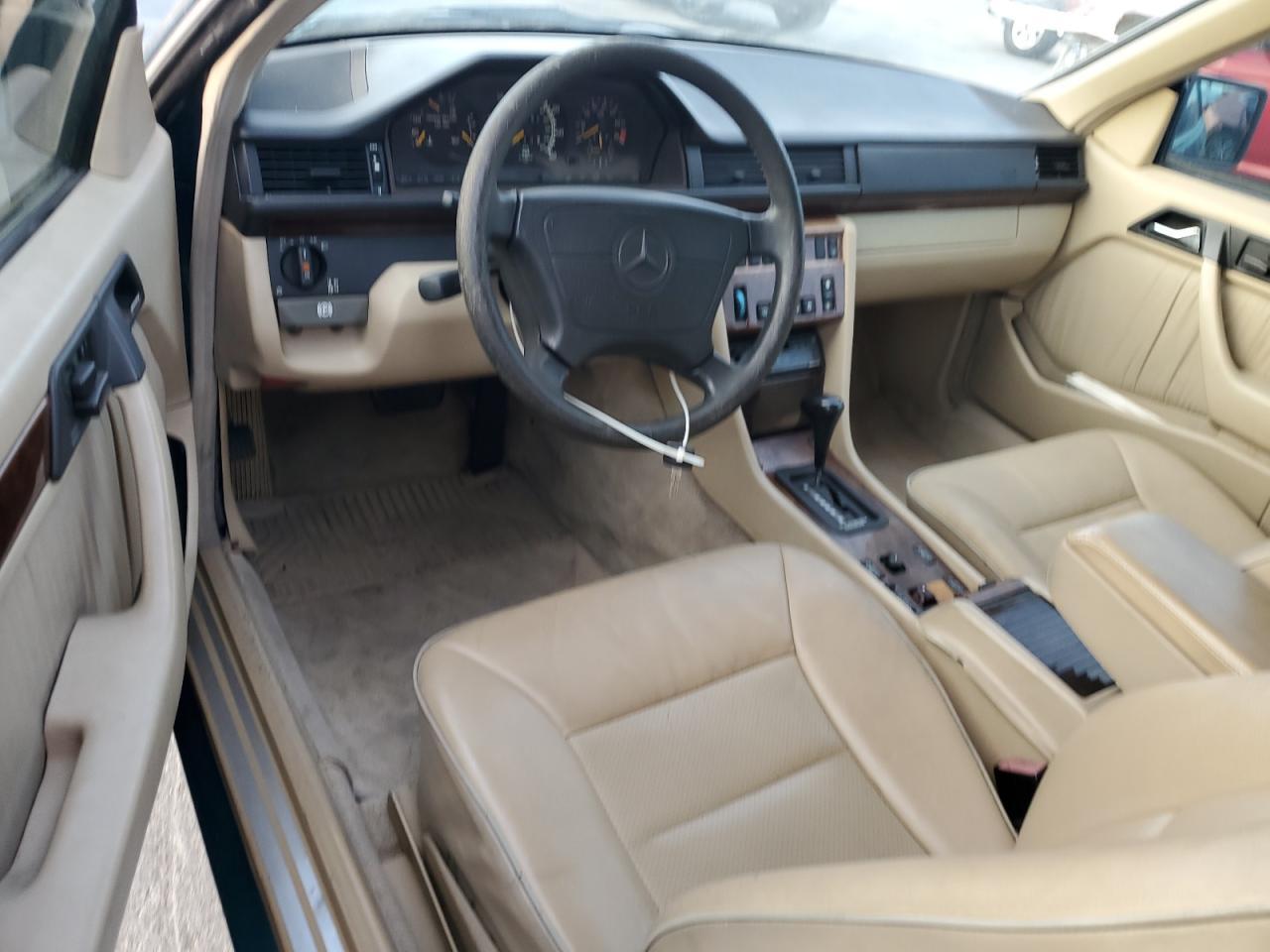 1995 MERCEDES-BENZ E-Class