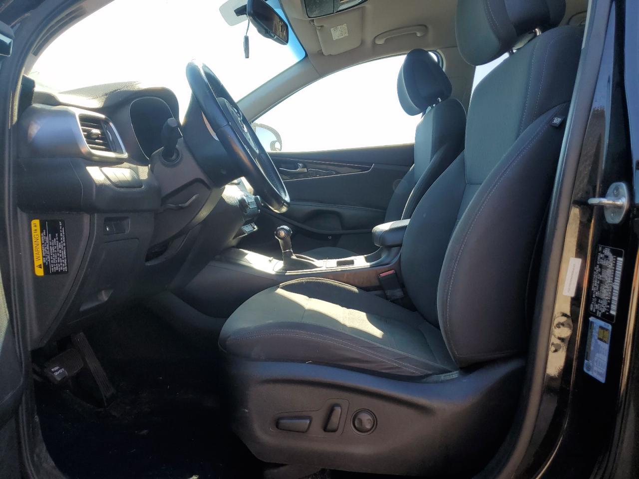 2016 KIA SORENTO