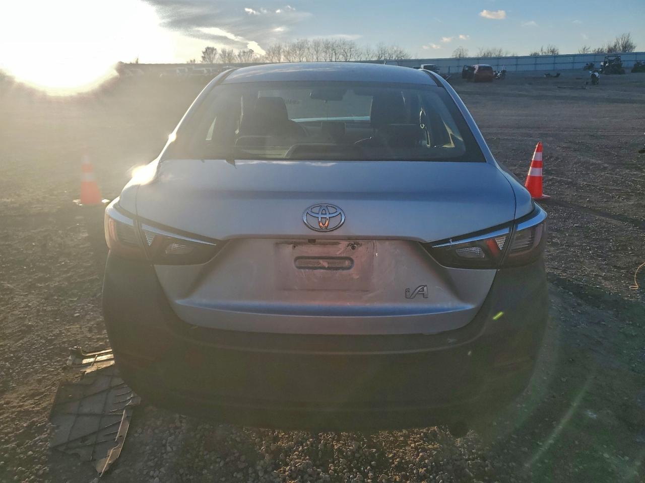 2017 TOYOTA YARIS