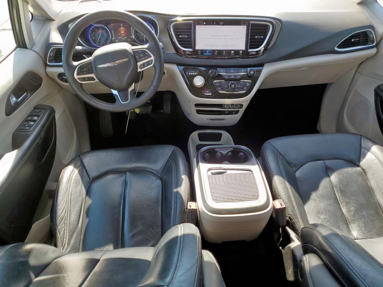 2022 CHRYSLER Pacifica