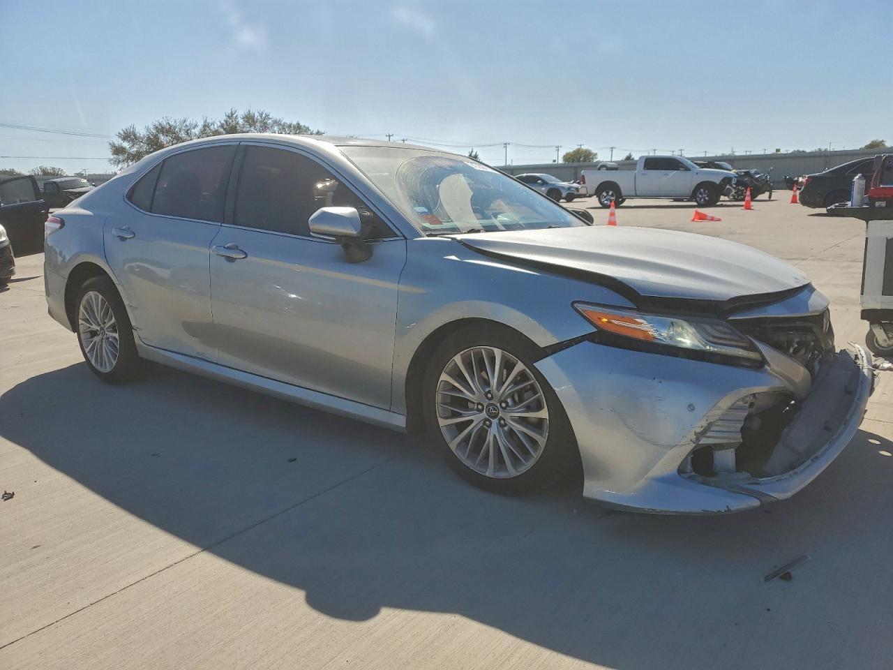 2018 TOYOTA CAMRY