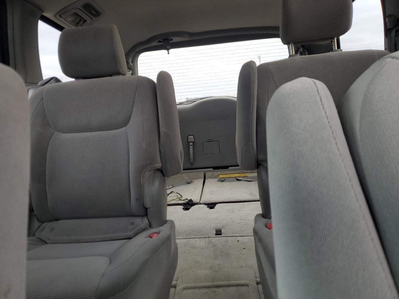2005 TOYOTA SIENNA