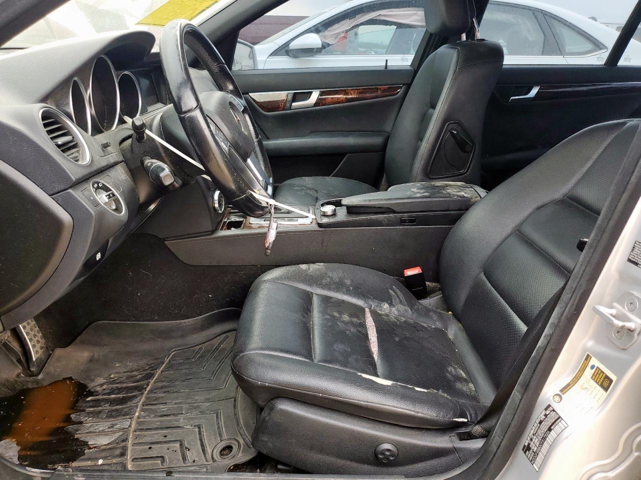 2012 MERCEDES-BENZ C-CLASS