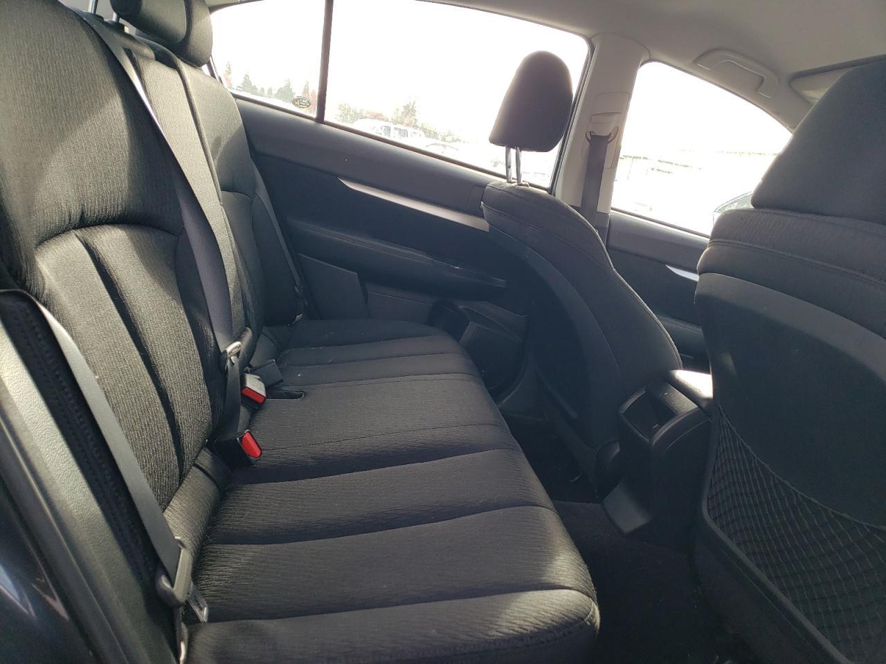 2010 SUBARU Legacy
