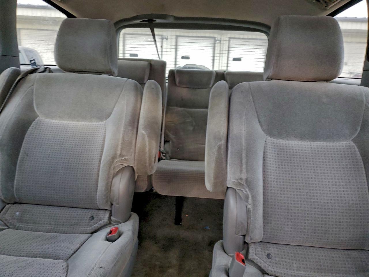 2010 TOYOTA SIENNA