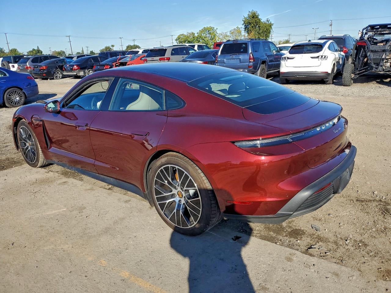 2023 PORSCHE Taycan