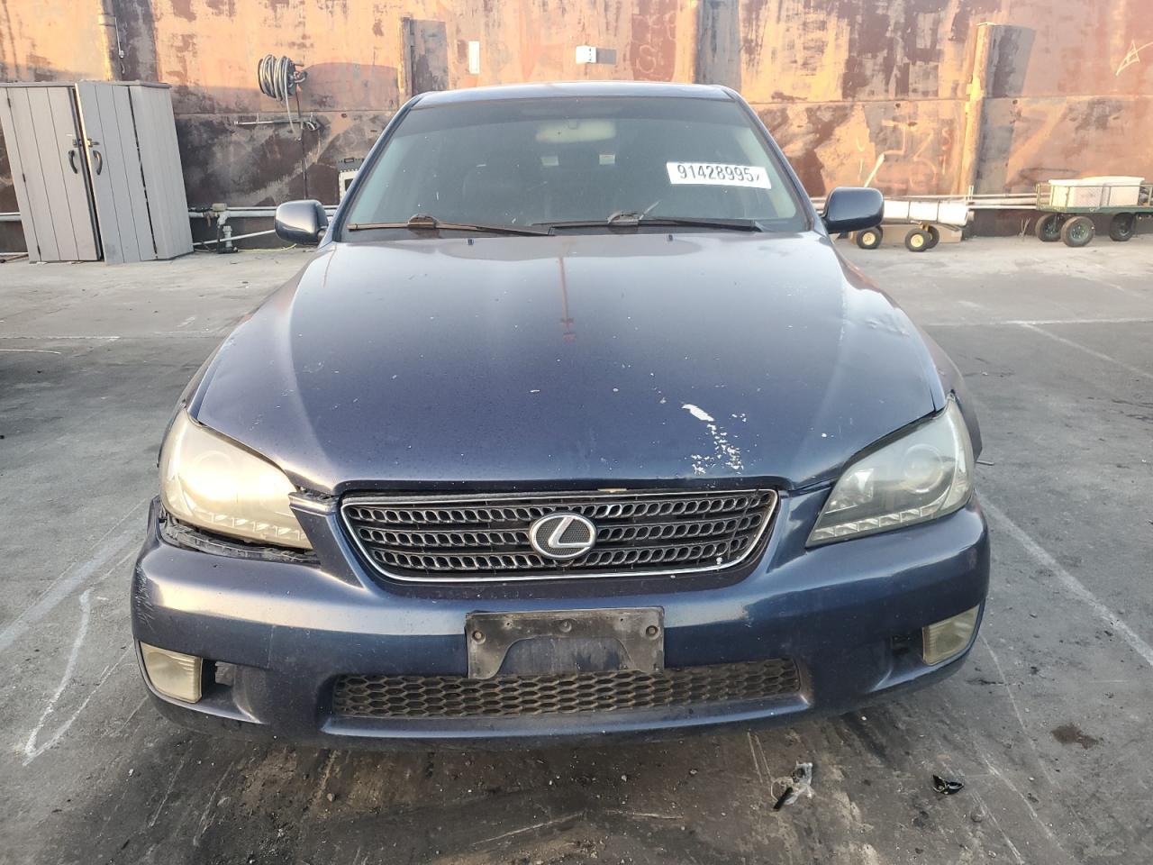 2004 LEXUS IS 300