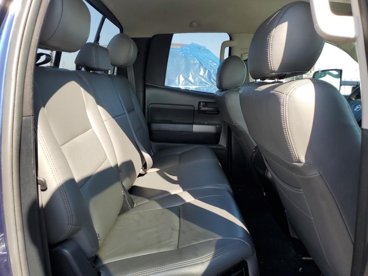 2011 TOYOTA TUNDRA