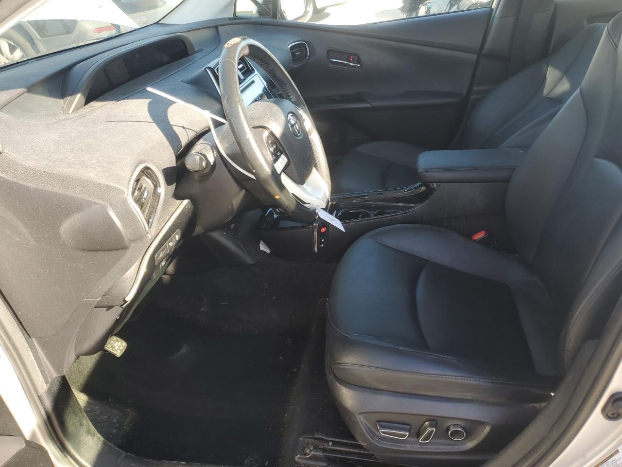 2017 TOYOTA PRIUS