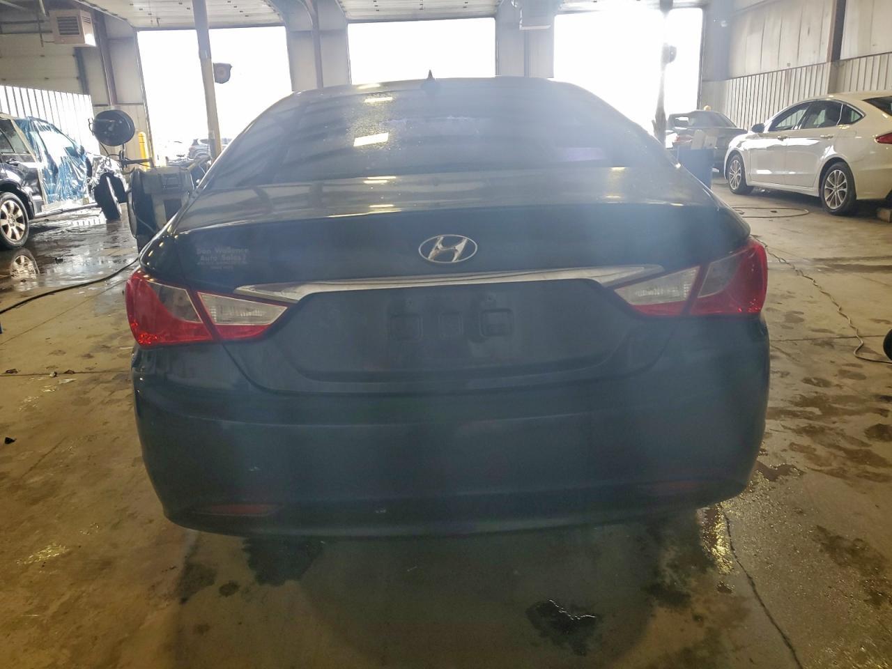 2011 HYUNDAI SONATA