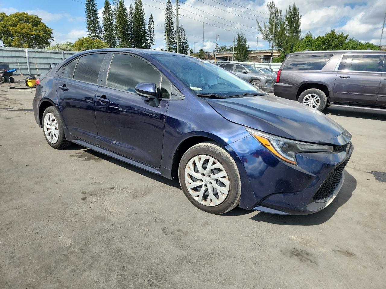 2020 TOYOTA COROLLA