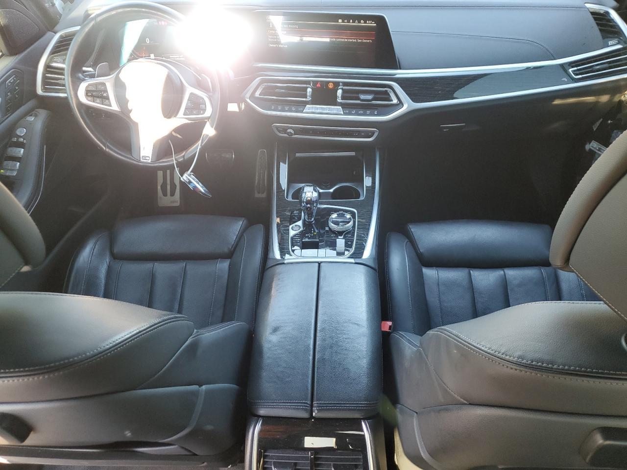 2022 BMW X7