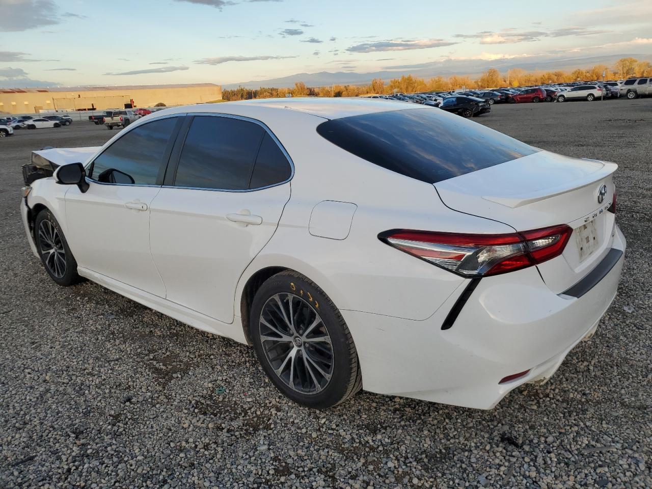 2018 TOYOTA CAMRY
