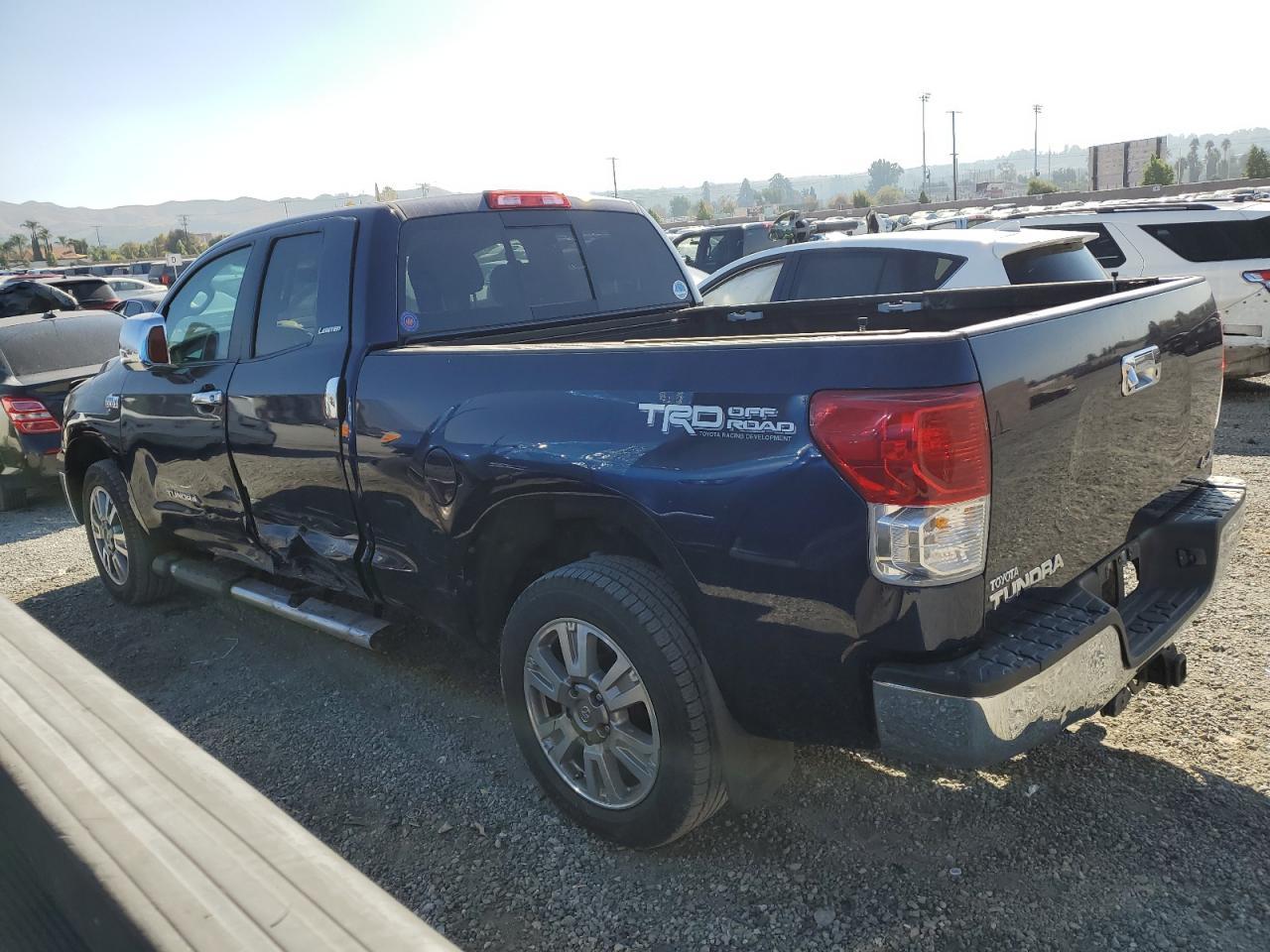 2011 TOYOTA TUNDRA