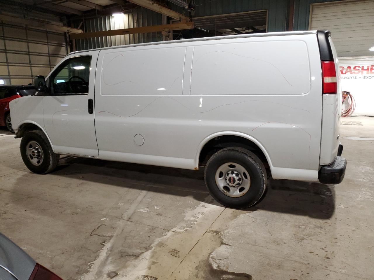 2014 GMC Savana
