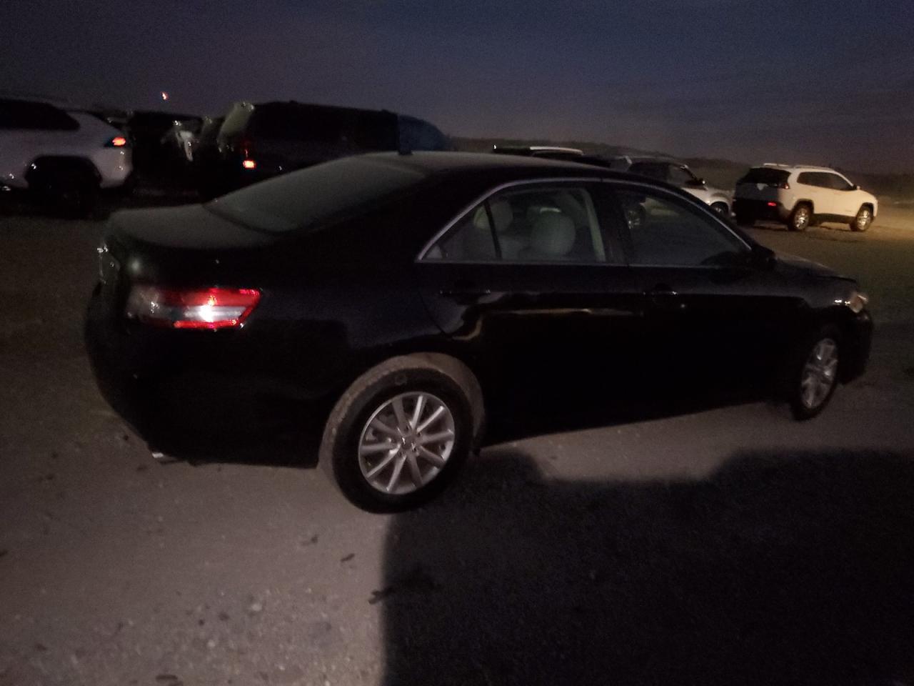2011 TOYOTA CAMRY
