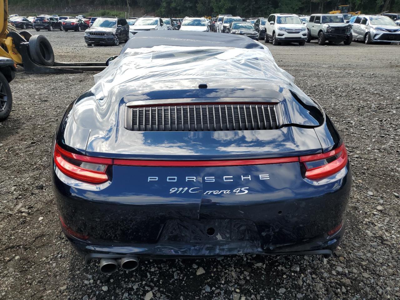 2018 PORSCHE 911
