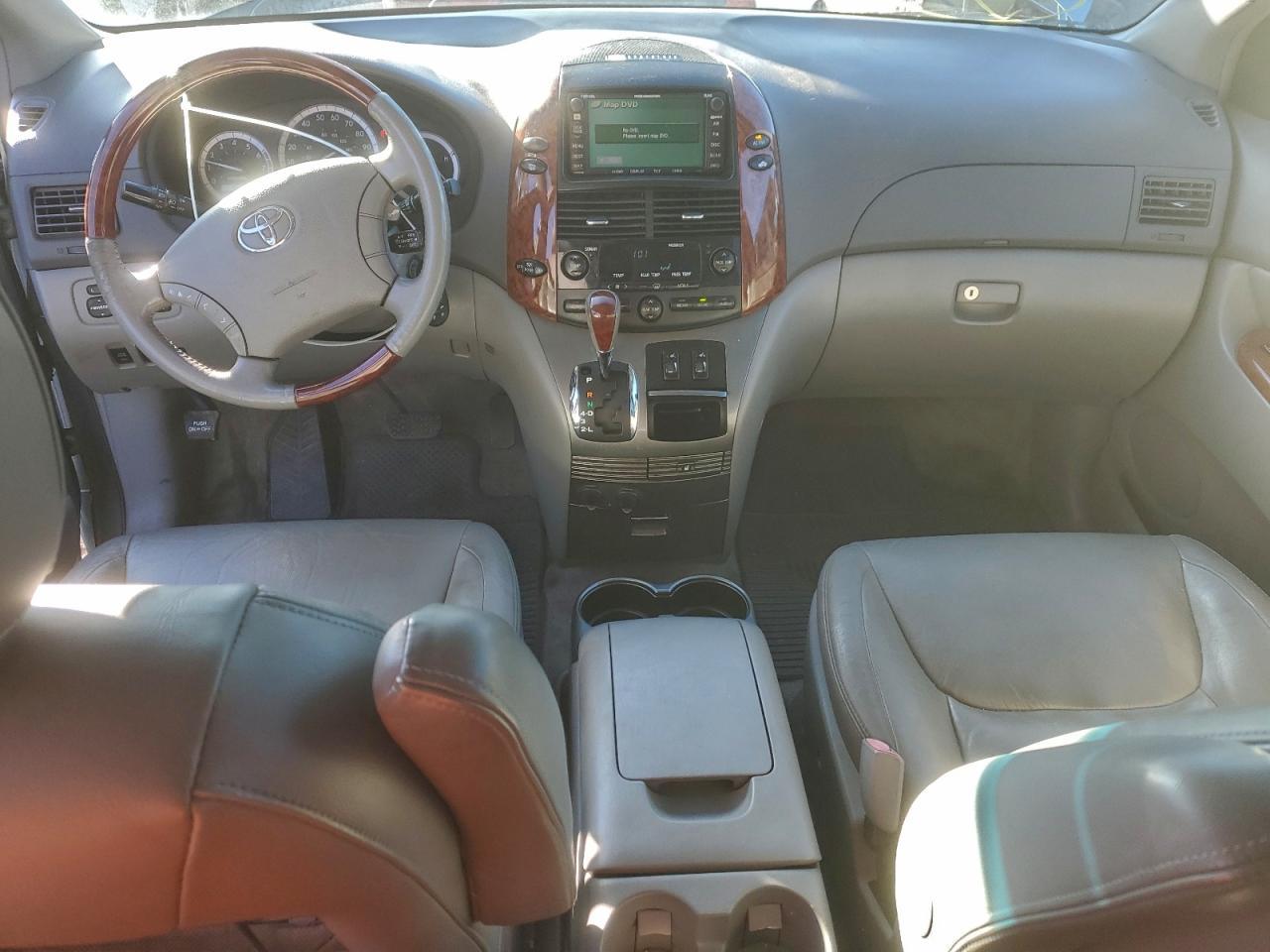 2005 TOYOTA SIENNA