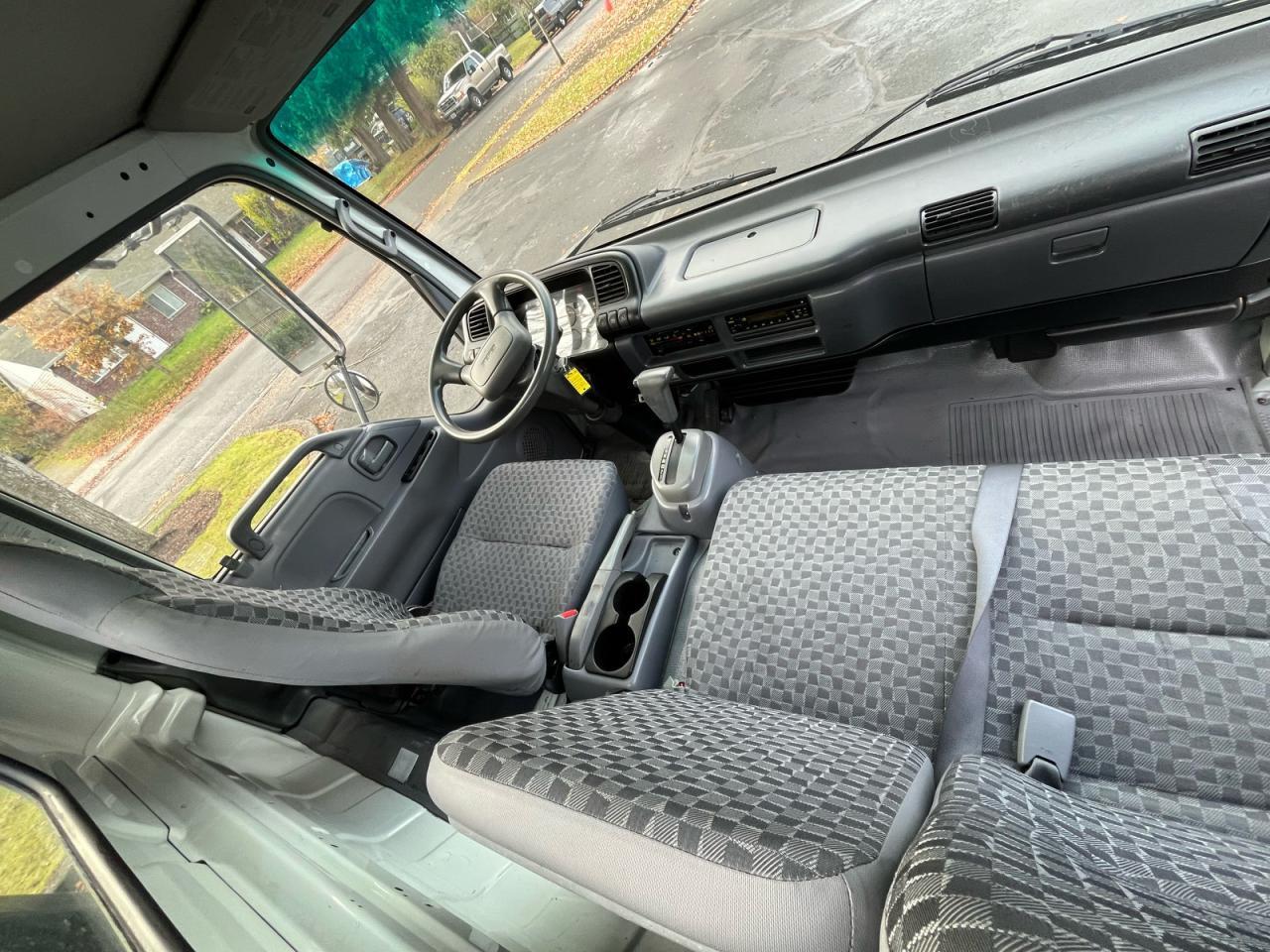 2006 ISUZU NPR