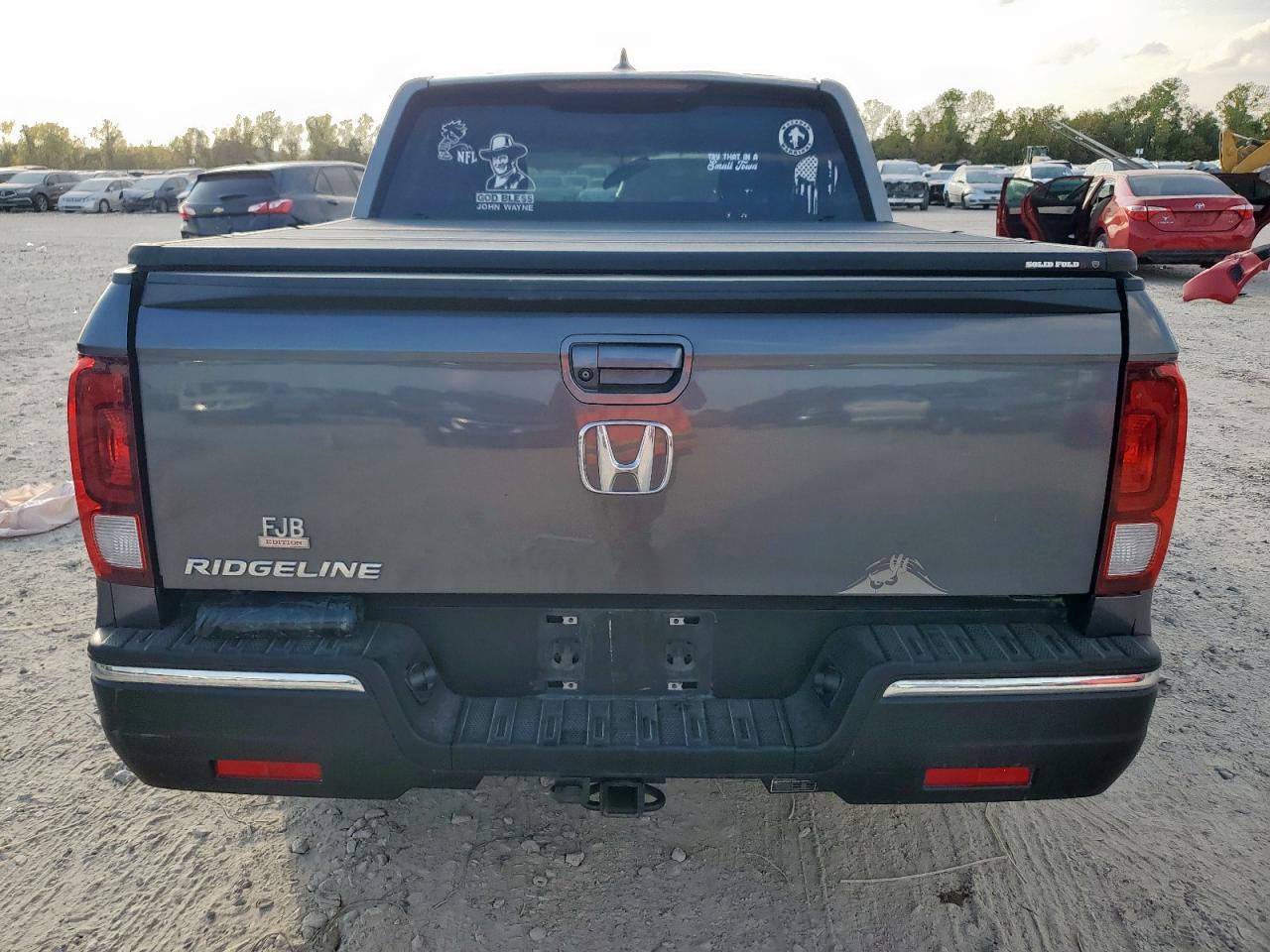 2017 HONDA Ridgeline