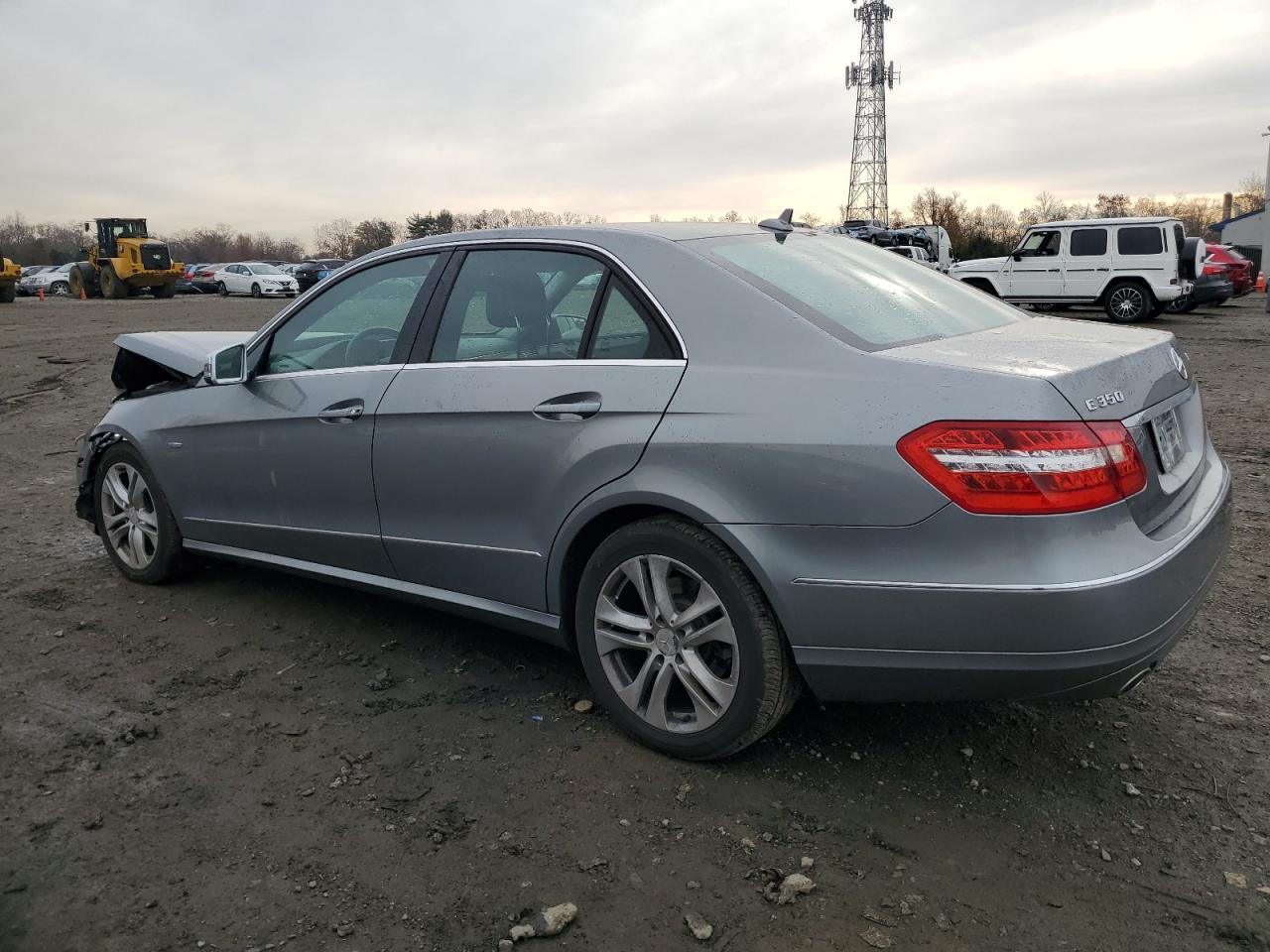 2011 MERCEDES-BENZ E-Class