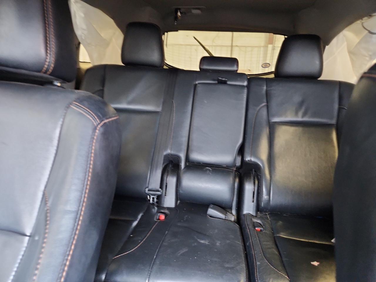 2016 TOYOTA HIGHLANDER