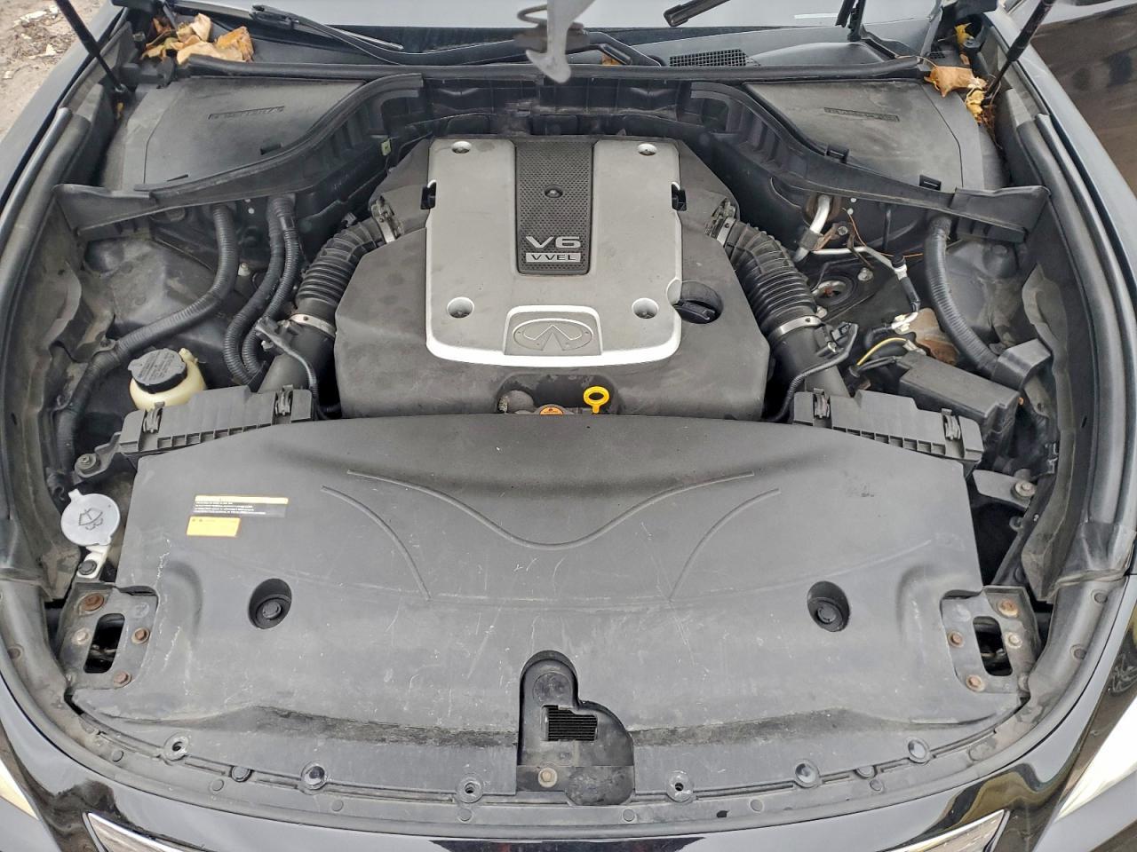 2011 INFINITI M37