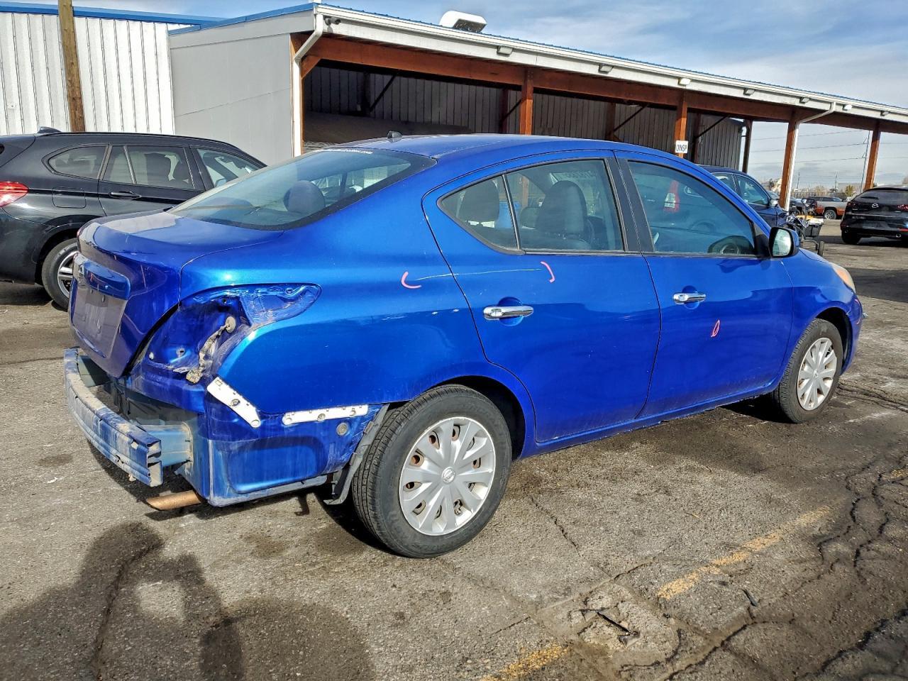 2012 NISSAN VERSA