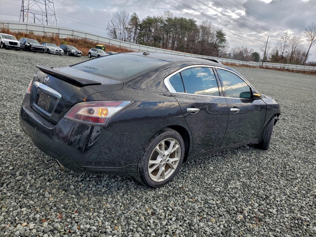 2014 NISSAN Maxima