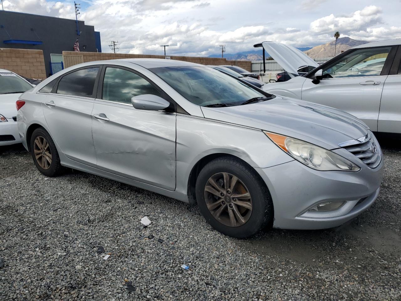2013 HYUNDAI SONATA