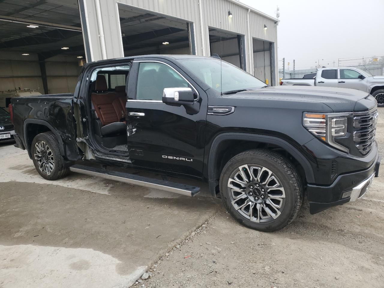 2025 GMC Sierra