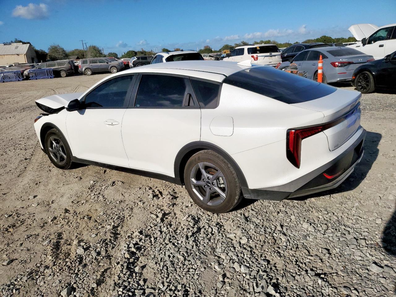 2025 KIA K4