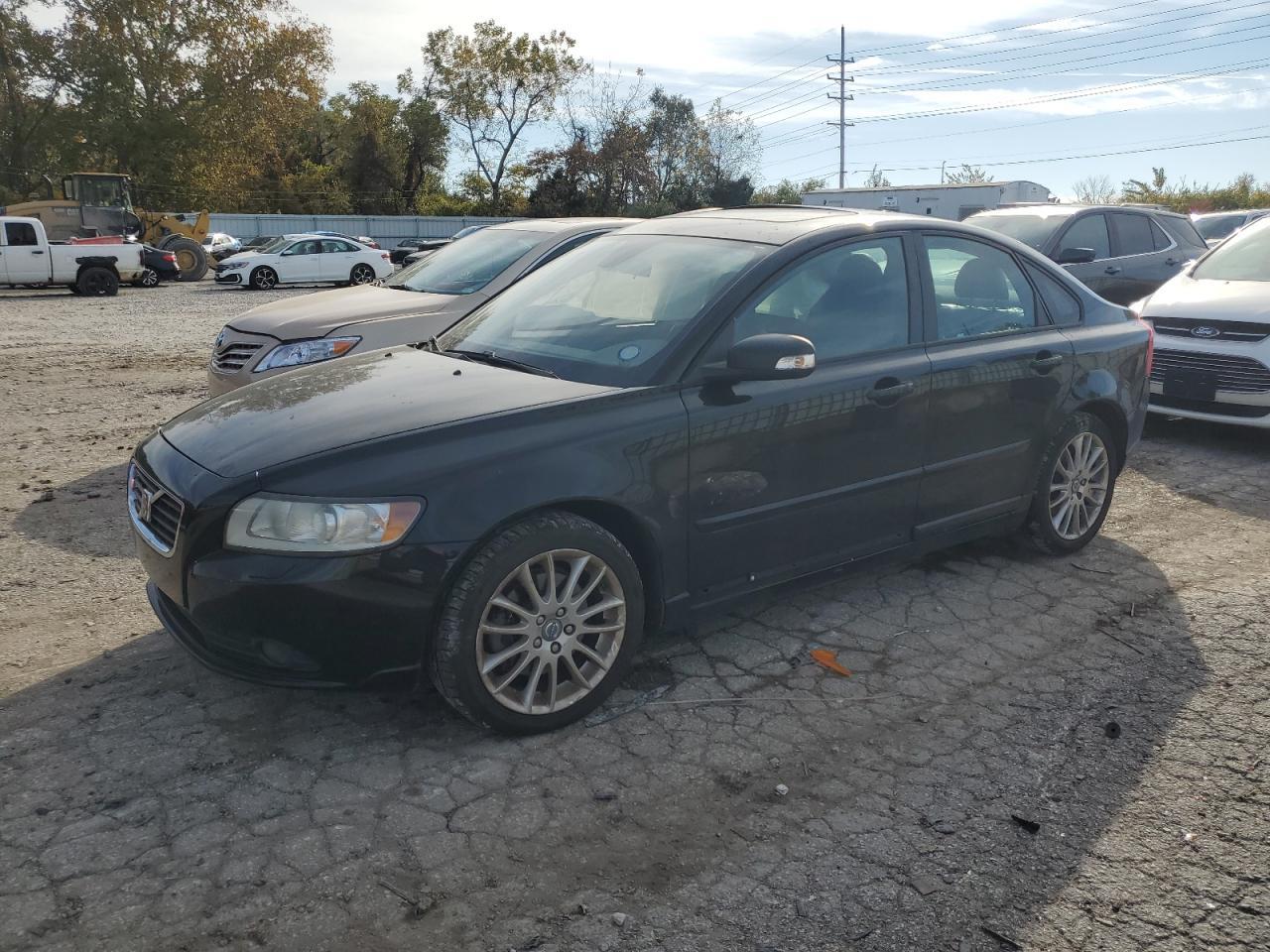 2010 VOLVO S40