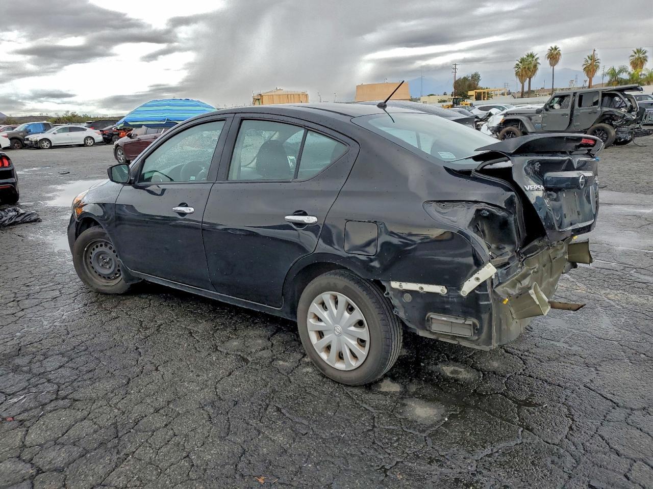 2018 NISSAN VERSA