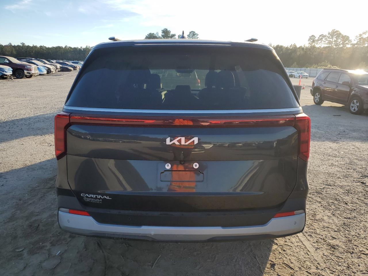2025 KIA Carnival