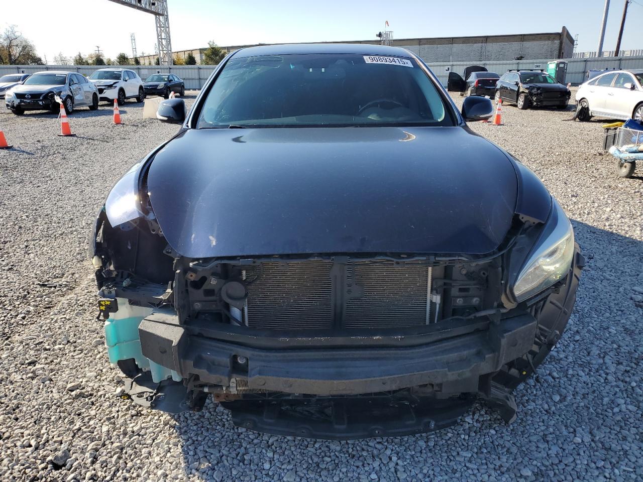 2015 INFINITI Q70